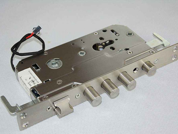 凤翔24小时上门开锁公司